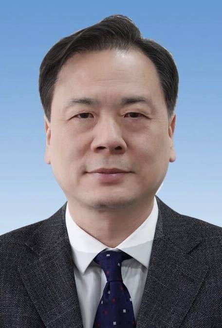 王东(山西省委教育工委委员、省教育厅党组成员、副厅长)
