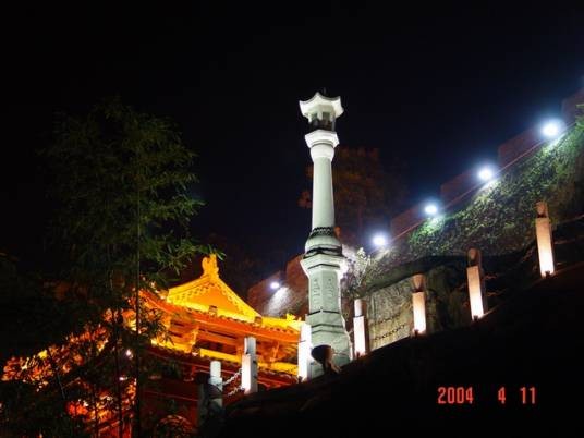 北阁佛灯