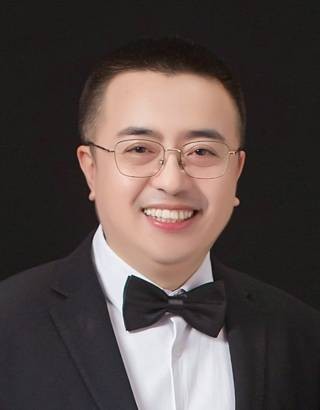 刘俊峰(牡丹江医学院教师发展与教学评估中心副主任)