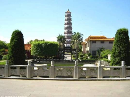 三元塔(广东省湛江市雷州市三元塔)