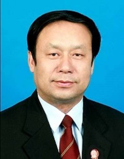 侯森(新疆维吾尔自治区高级人民法院审判委员会原委员)