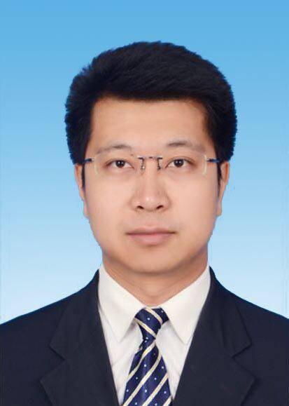 陈雷(库尔勒市委副书记、常务副市长)