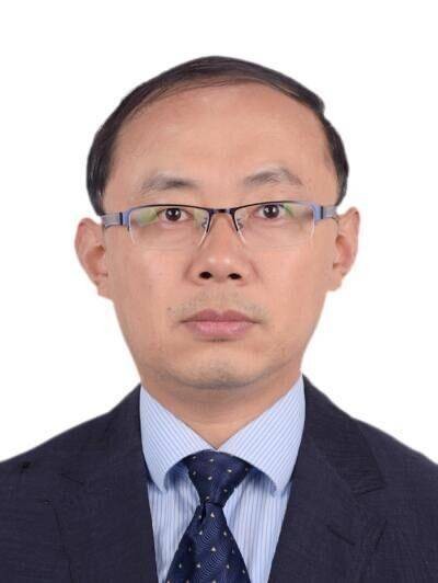 王新明(苏州交通投资集团有限责任公司党委书记、董事长)