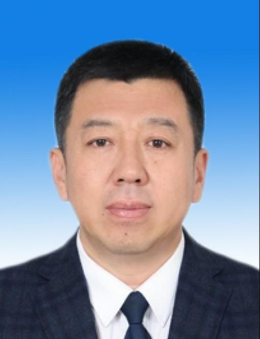 李岩松(吉林省辽源市东丰县副县长、党组成员,县公安局局长、督察长、党委书记)