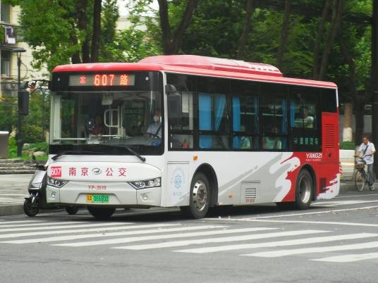 南京公交607路