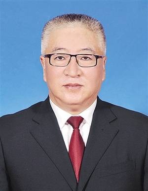 李思阳(海南省人民检察院检察委员会专职委员、一级高级检察官)