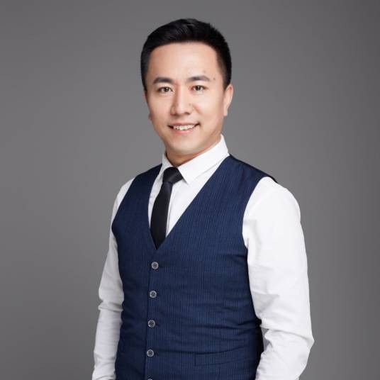 马小龙（律师）