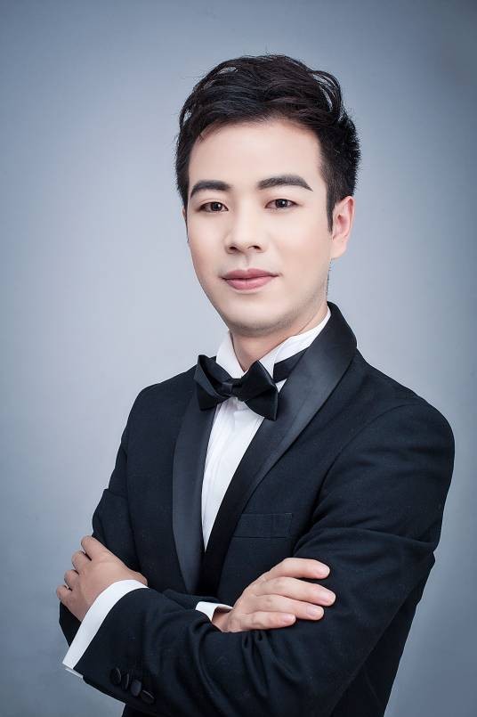 陈文龙(中国甘肃籍男歌手)