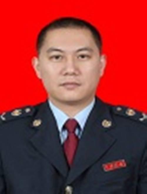 张志峰(国家税务总局英德市税务局纪检组组长)