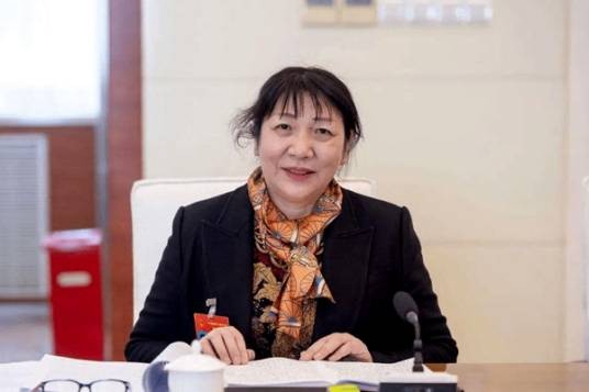 张玉珍（福建省环境科学研究院院长，农工党中央委员、福建省委会副主委）