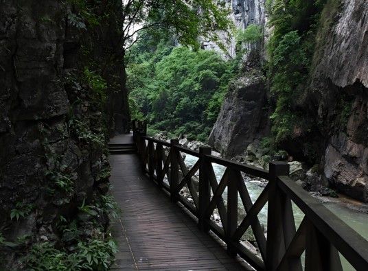 开阳南江峡谷风景名胜区