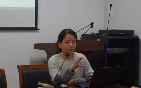 周莹（华中师范大学副教授）