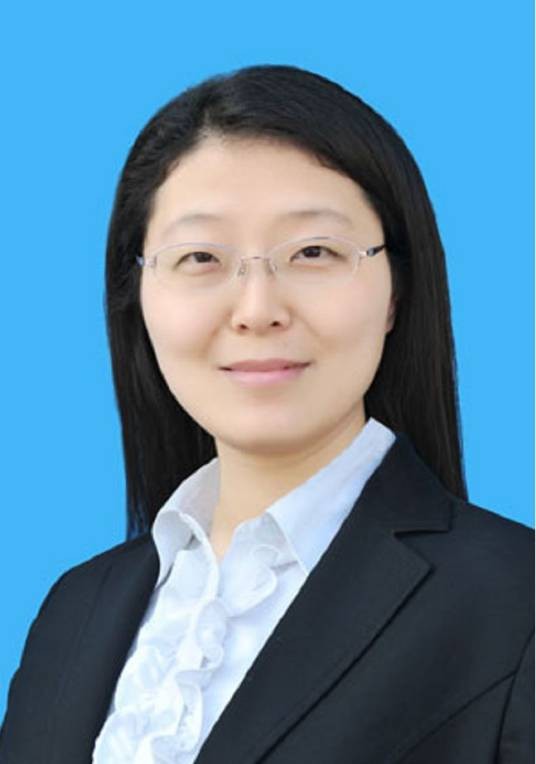 彭莉(四川泸州(长江)经济开发区党工委副书记、管委会主任)