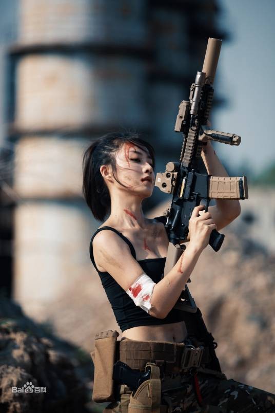 女狙击手(电影《火线突围》中角色)