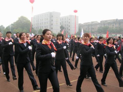 武汉市洪山实验外国语小学