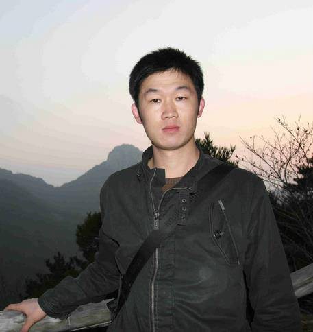赵雷（中国青年美术家协会副秘书长）