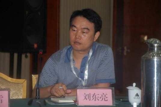 刘东亮（河南省漯河市中心医院党委委员、副院长）