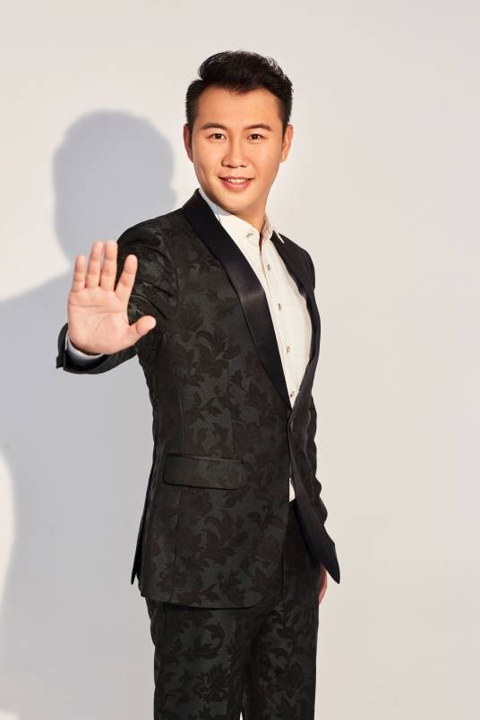 田野（男高音歌唱家）