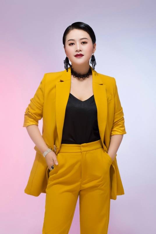 罗珊（女歌手）
