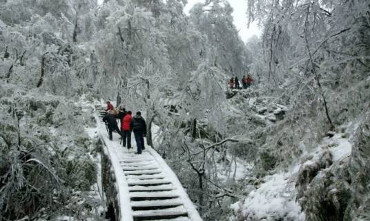 大雪山（四川省宜宾市筠连县大雪山）