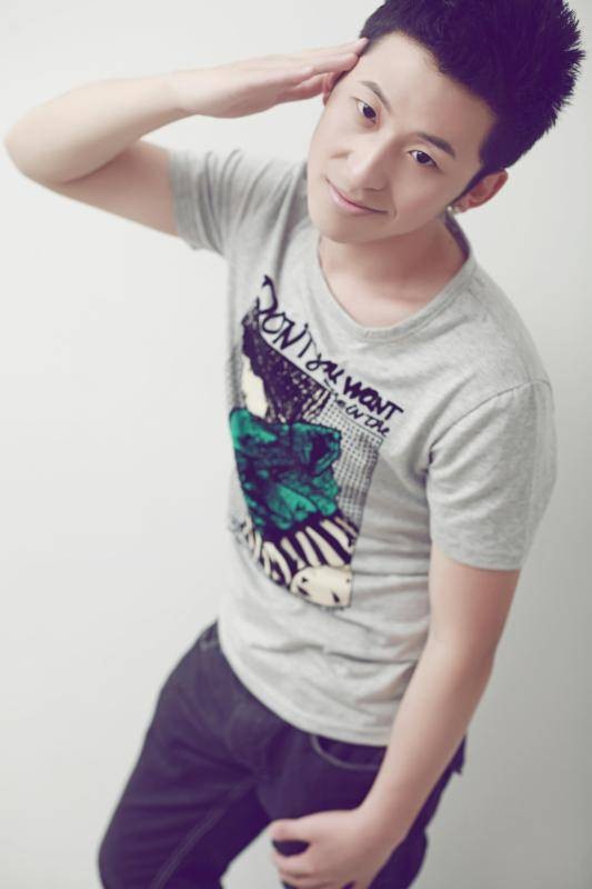 贺飞(中国大陆男歌手)