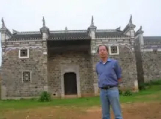 程磊（武汉市第二中学副校长）