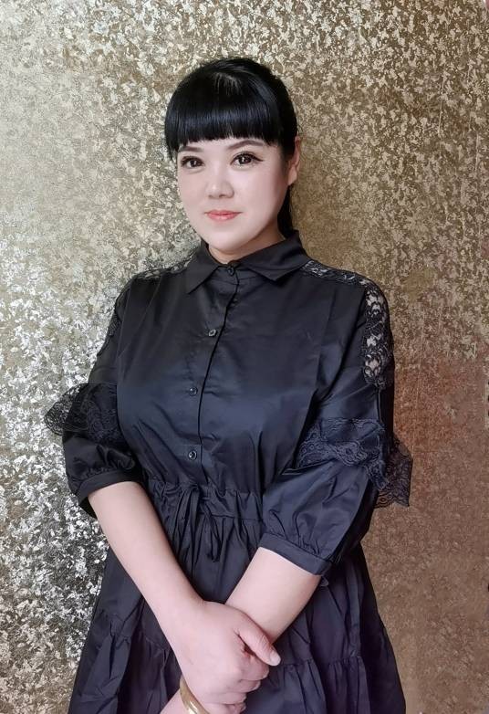 唐娟(化妆师)