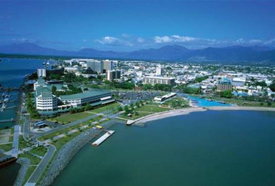 凯恩斯市