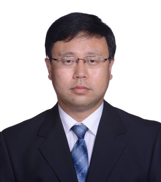王铁（管庄地区工委委员、地区办事处副主任）