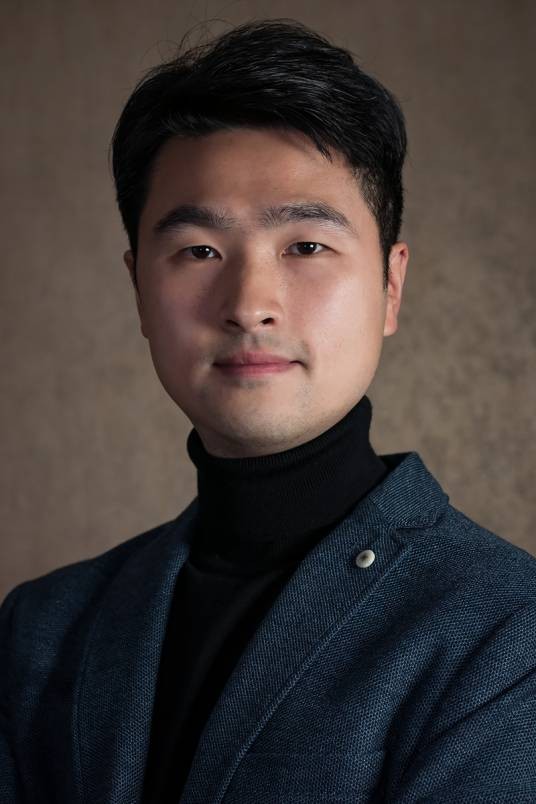 李翔(四川大学艺术学院副教授)