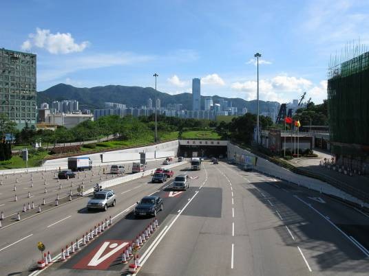 东区海底隧道