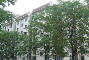 晓月苑三里