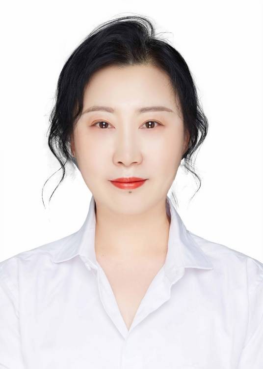 刘莉莉(第十四届全国人大代表,山东省临沂市柳琴戏传承保护中心国家一级演员)