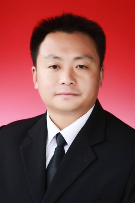 胡钢(湖南省邵阳市洞口县石江镇党委副书记)