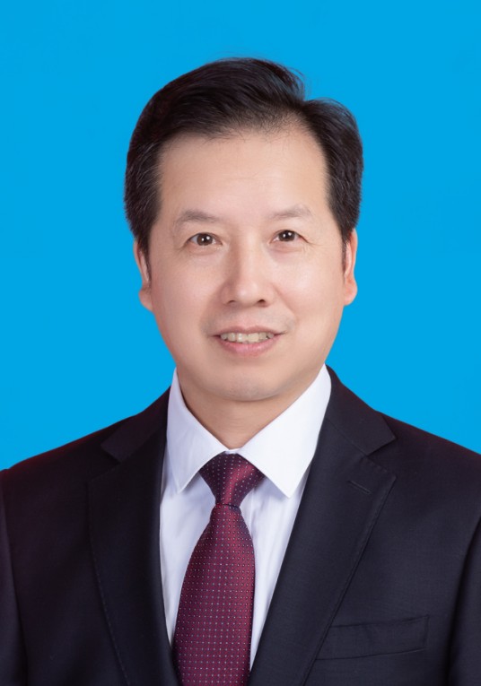 谢飞(陕西省商洛市丹凤县委常委、县纪委书记,县监察委员会主任)