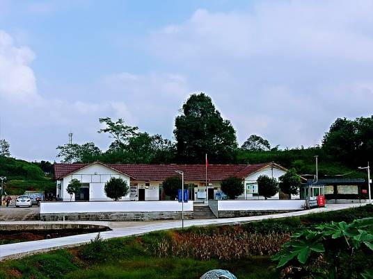 八角井村(重庆市荣昌区昌州街道八角井村)
