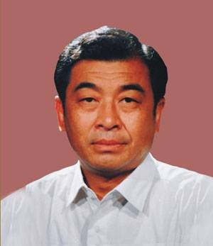 侯国荣