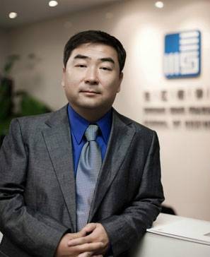 刘劲(长江商学院教授)