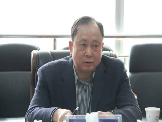 谢晖（新疆维吾尔自治区公安厅原副厅长）