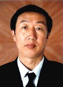 李万春(中国国门书画院副院长)