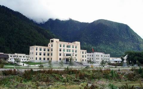 西嘎村(云南省普洱市墨江县坝溜乡老朱村辖自然村)