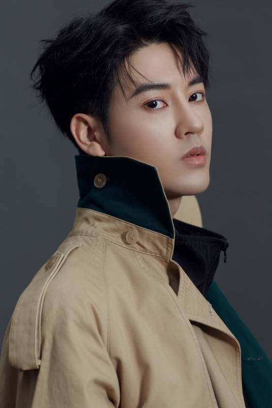 李冲(中国内地男主持人)