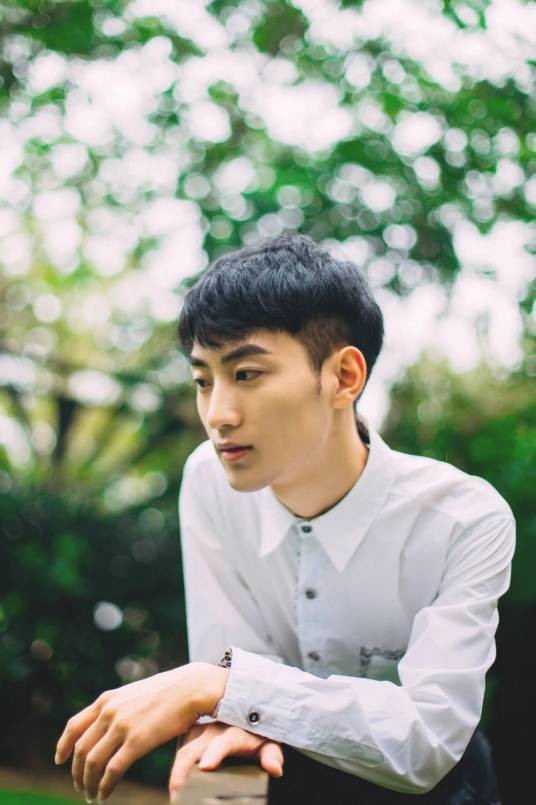 李洋（浙江大学教师，中外美术研究院助理研究员）