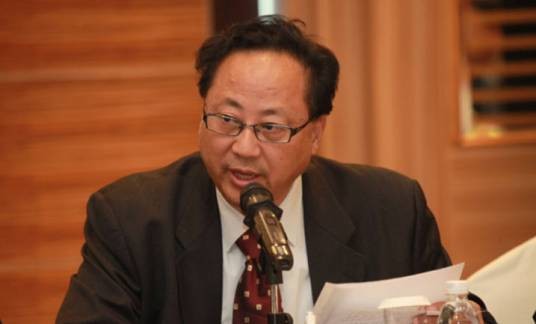 尹力(中国国际广播电台新闻中心主任、中国文联第十一届全国委员会委员)