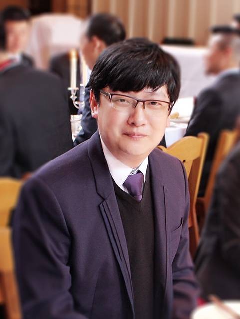 张放（四川大学新闻学院教授）