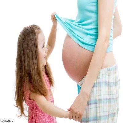 世界最小的男婴 平安出院出生时仅268克