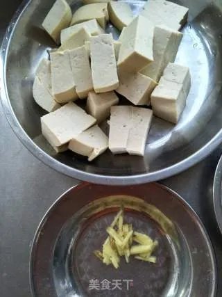 海蛎子炖豆腐