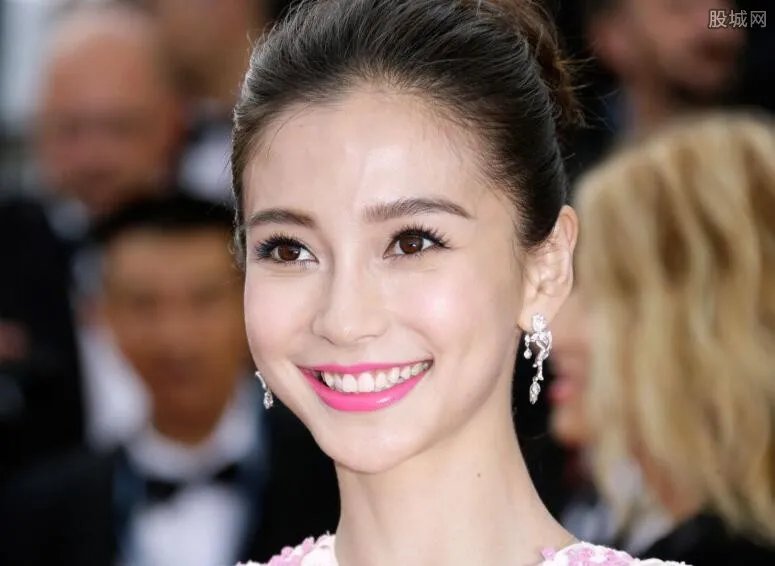 angelababy承认整容 揭秘杨颖整了哪些地方