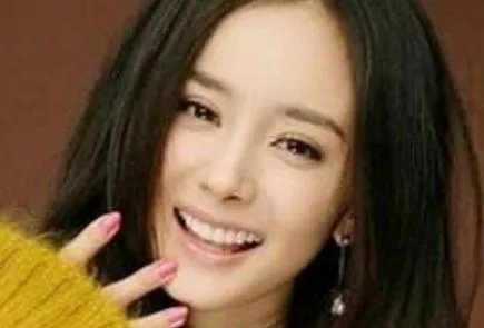 杨幂整容了吗?