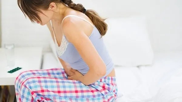 胃癌的早期症状是什么？女性胃癌前期身体会发出5个信号